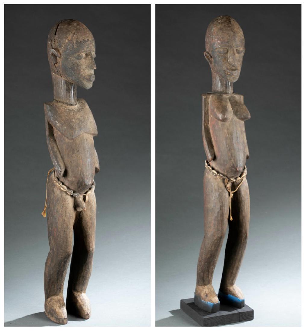2 Lobi figures. 20th century. (1 of 9)