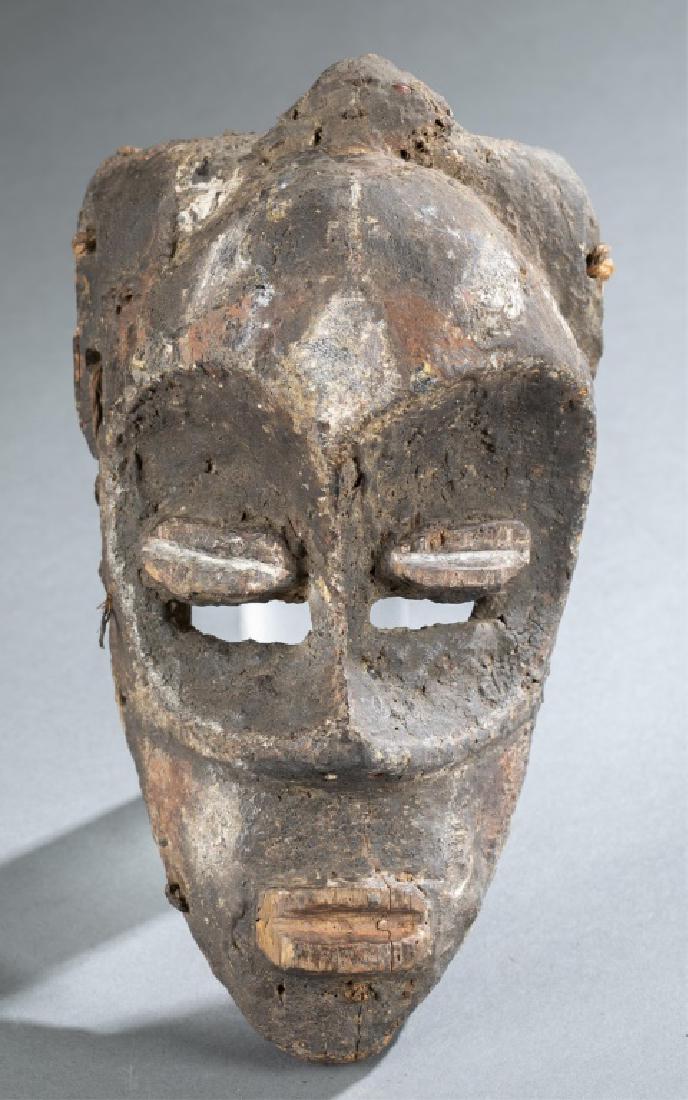 Lulua mask. 20th century. (1 of 4)