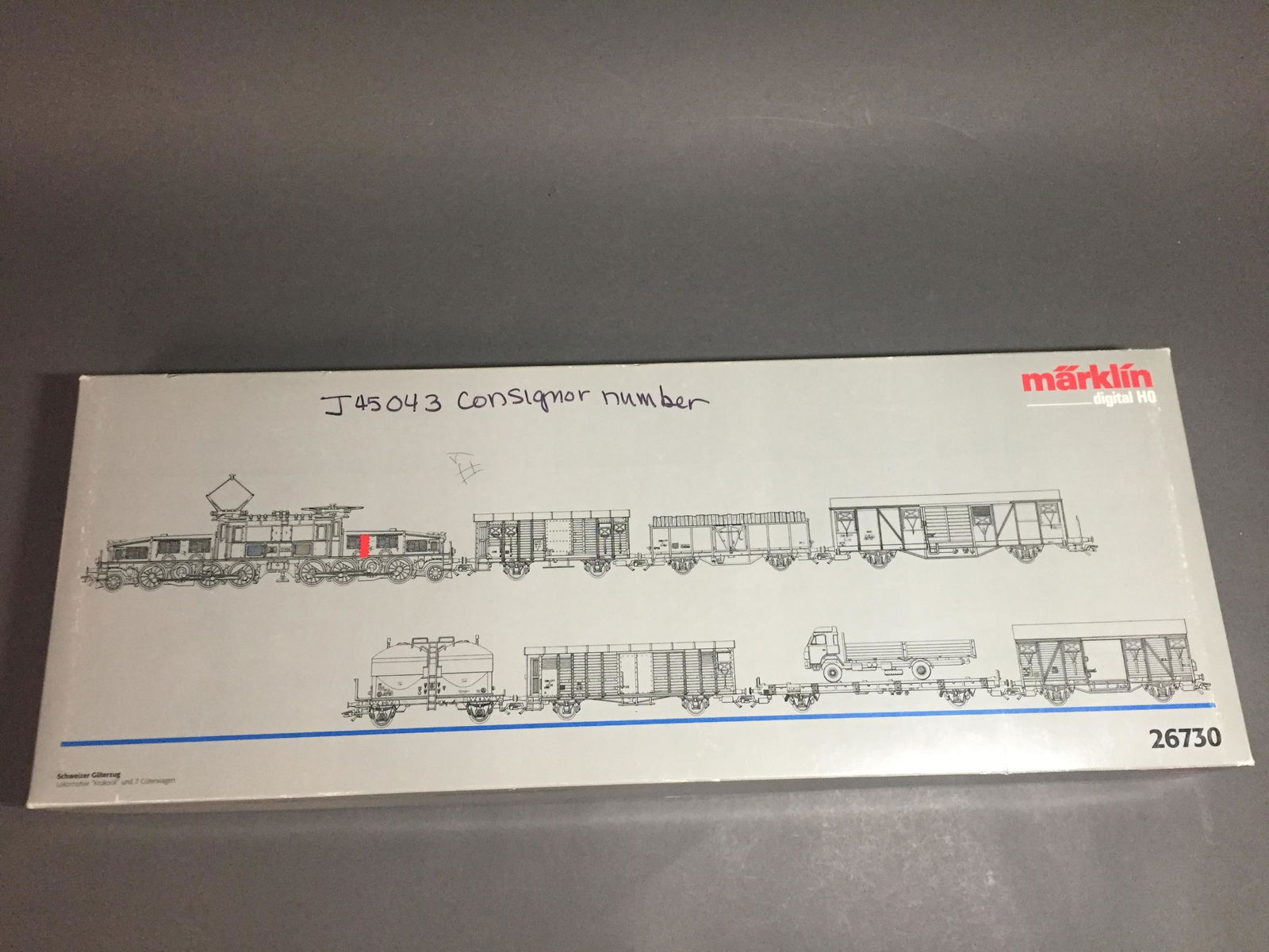 Marklin Z Scale Mini Club Micro Train 26730 Set.: Marklin Z Scale Mini Club Micro Train 26730 Set. Includes tracks, multiple engines, and rail cars.