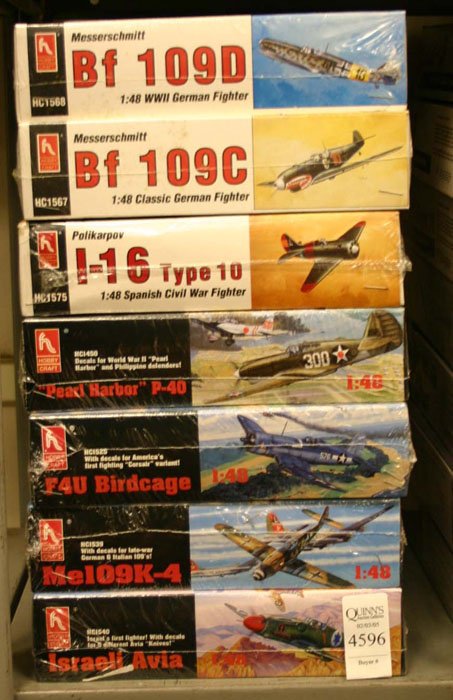 7 Model Kits ++ Hobby Craft, P-40 "Pearl H