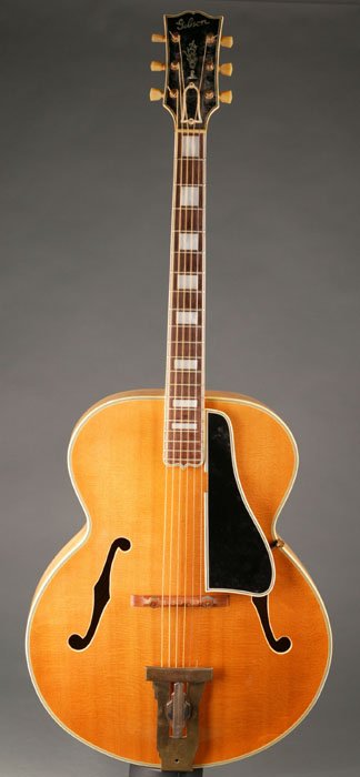 American Gibson ''L-5'' arch-top acoustic guitar