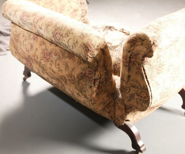 Convertible love seat w/ scroll arms paw feet - 4