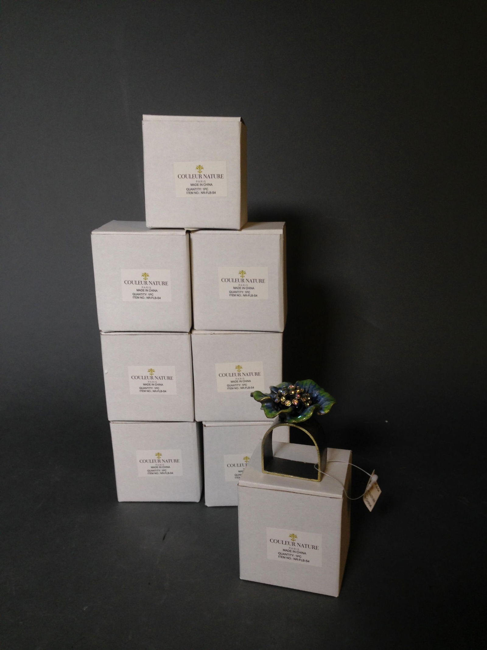 Eight Couleur Nature Metal Floral Napkin Rings: Eight Couleur Nature Metal Floral Napkin Rings ++ 2" tall_x000D_ Condition: New in box.