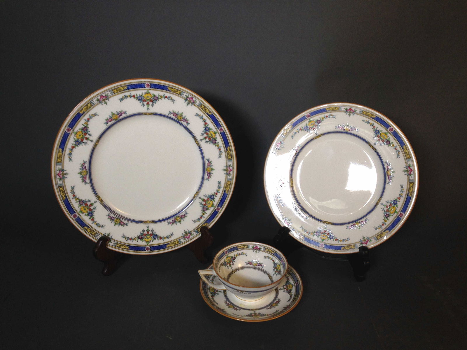 Minton Princess China Service for Twelve, 43 pc.: Minton Princess (Yellow Flower) 3 Piece Place Setting Service for Twelve, 43 pieces ++ twelve 10" dinner plates, eleven 9" bread plates, eleven 5.75" saucers, & nine 4" x 2" tea cups