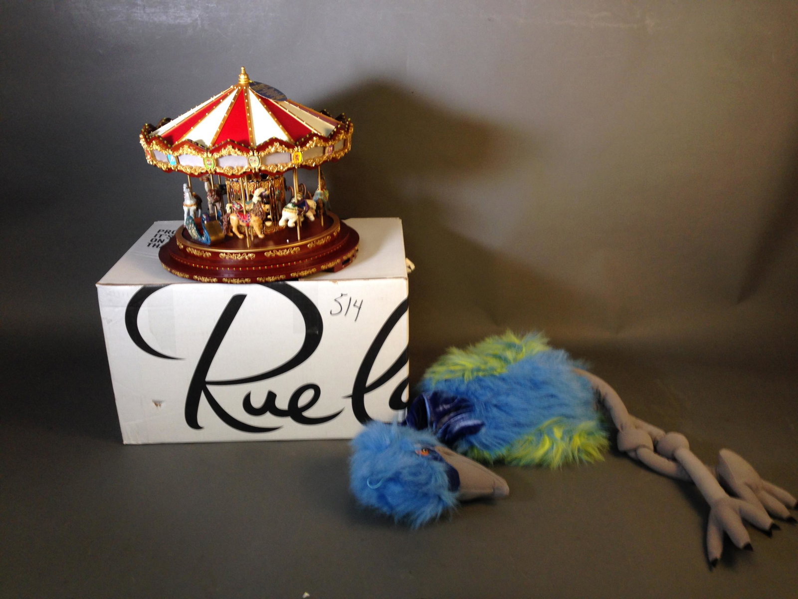 Gold Label World's Fair Carousel & Emu Puppet: Gold Label World's Fair Carousel & The Puppet Company Emu Puppet ++ Carousel 16" tall