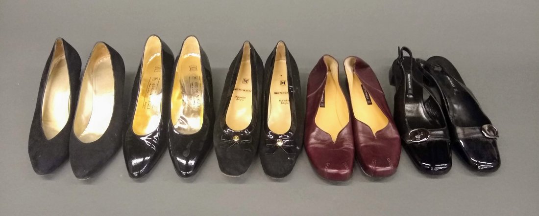 5 Pairs of leather Bruno Magli shoes.: A group of five pairs of Bruno Magli leather shoes. All size 9 1/2