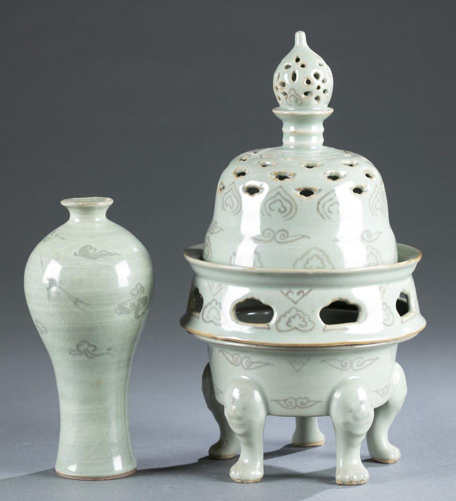 2 Chinese celadon glazed porcelain pieces, 20th c. (1 of 6)