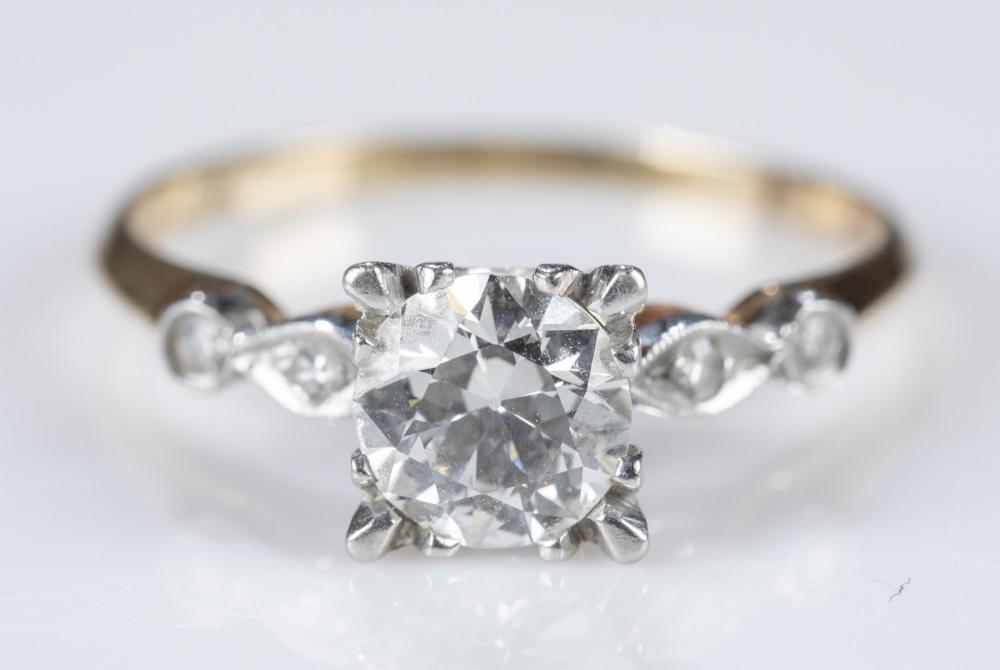 1.40 ctw Diamond and 14k gold ring. (1 of 4)