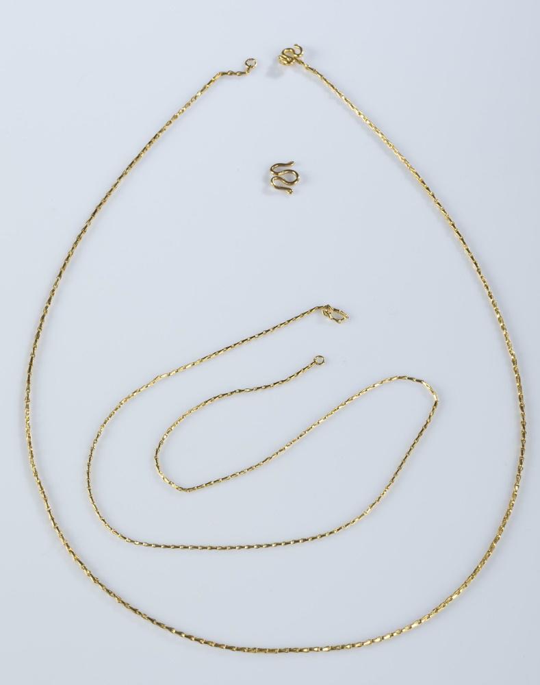 2 21k Thai gold chain necklaces. (1 of 6)