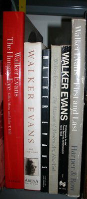 [Photography: Walker Evans]. 6 Titles. Vp:vp. 4to: [Photography: Walker Evans]. 6 Titles. Vp:vp. 4to. Hardcover (3 in dj), two in wraps. Very good or better. Illustrated. ++ Sarah Greenough. Walker Evans: Subways and Steets. (1991). Wraps. ++ Walker E