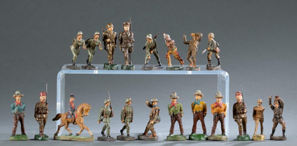 20 1930s German composition toy soldiers. (1 of 12)