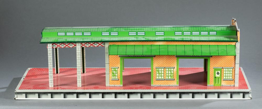 Marx O Gauge tin litho Freight Terminal station (1 of 6)
