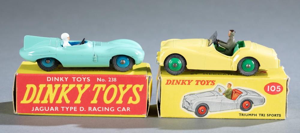 2 Dinky Toys vehicles, in original boxes. (1 of 5)