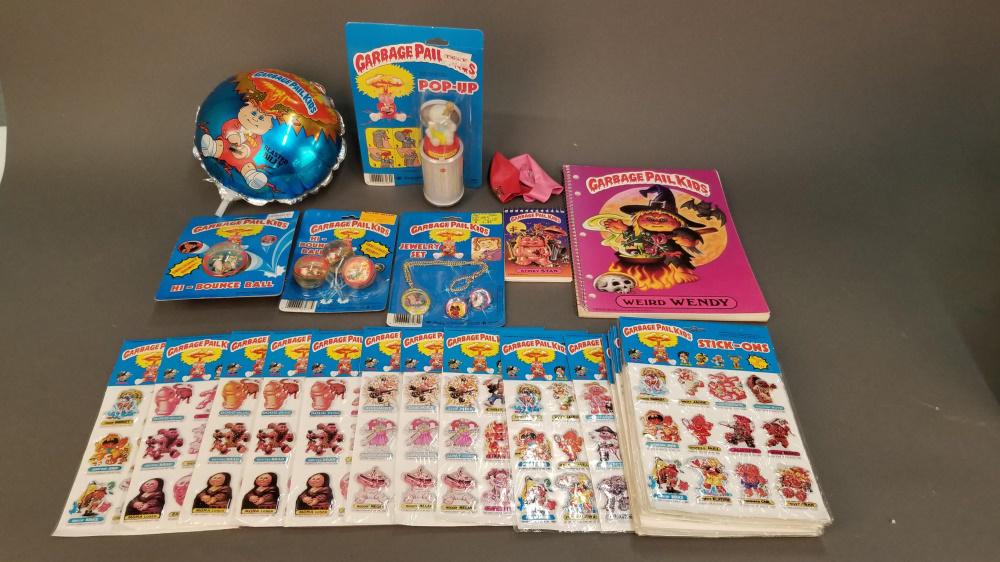 31 Garbage Pail Kids accessories, 1986 (1 of 4)