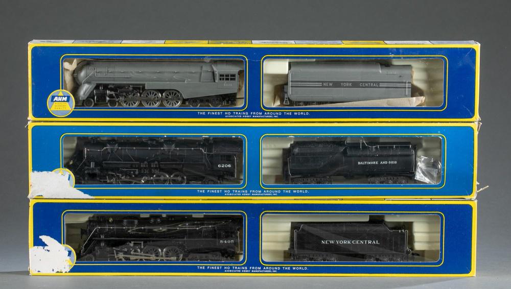 3 A.H.M. Rivarossi HO Gauge locomotives OB (1 of 3)