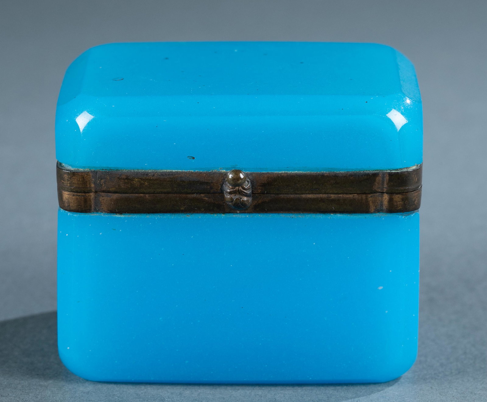 French blue opaline glass dresser box.: A French blue opaline glass dresser box. 3" x 2 1/4" x 2 3/4". Provenance: Provenance: From the Estate of Catherine Spencer Eddy Beveridge (1881-1970), and by descent in her family.