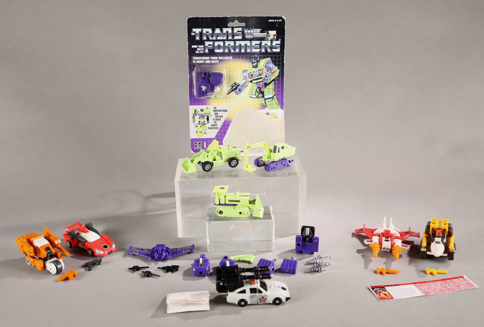 8 G1 Transformer Combiners figures.: A group of eight Hasbro G1 Transformer Combiners series figures. ++ One incomplete Protectobots. Streetwise figure with air compressor gun with connector and instructions. ++ Four complete TechnobotsL