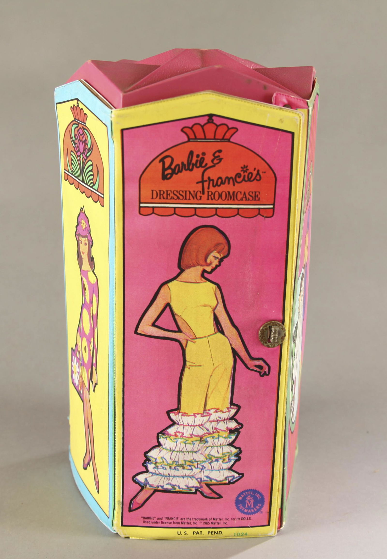 Mod Barbie & Francies dressing room case.: Mattel Mod Barbie & Francies dressing room case, Circa 1965. Plastic roof and floor with storage. Vinyl printed over board walls. Includes vanity with table and bucket chair. 13 1/2" x 7 1/2"Condition