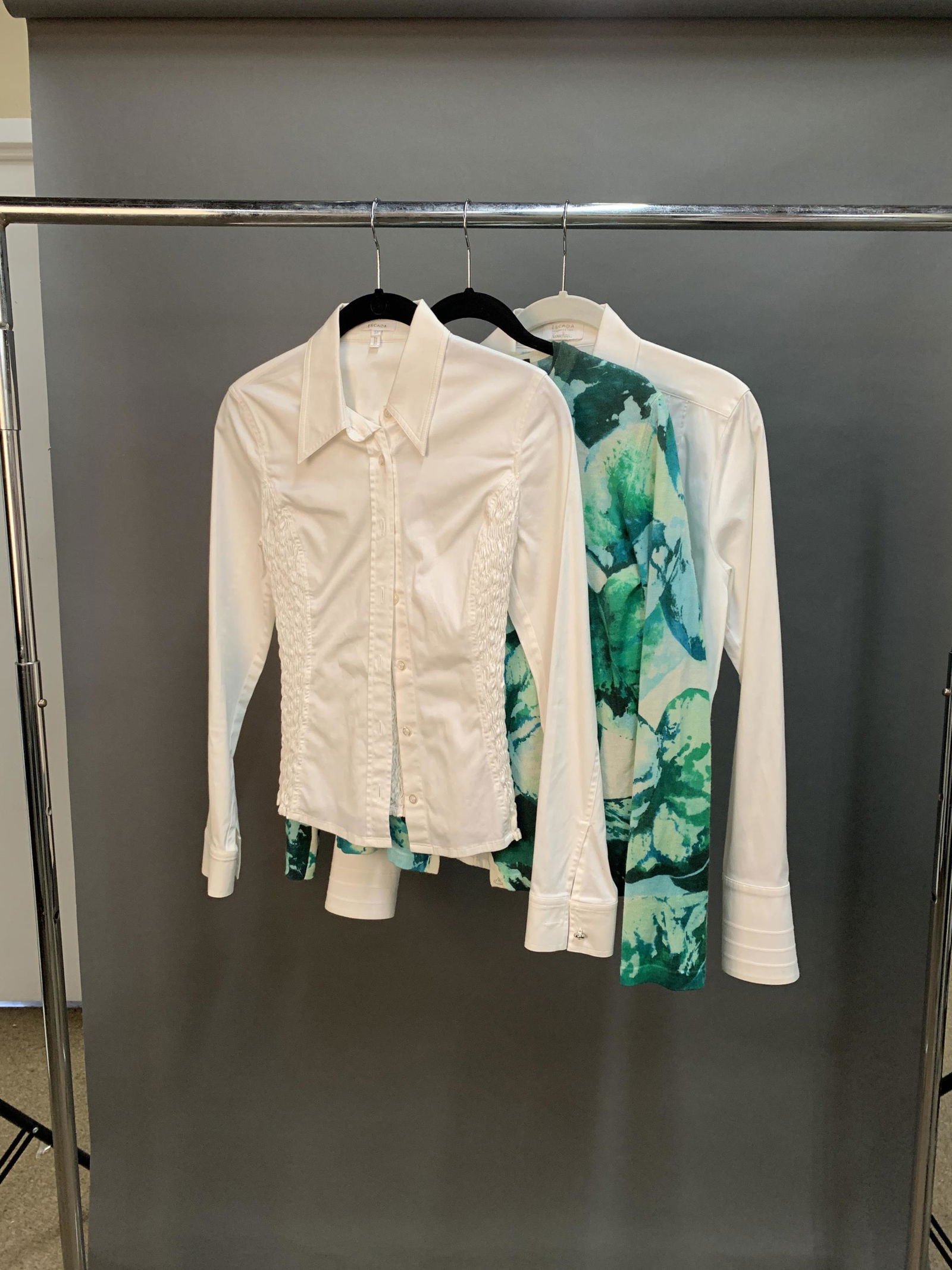 3 Escada Tops. (1 of 9)