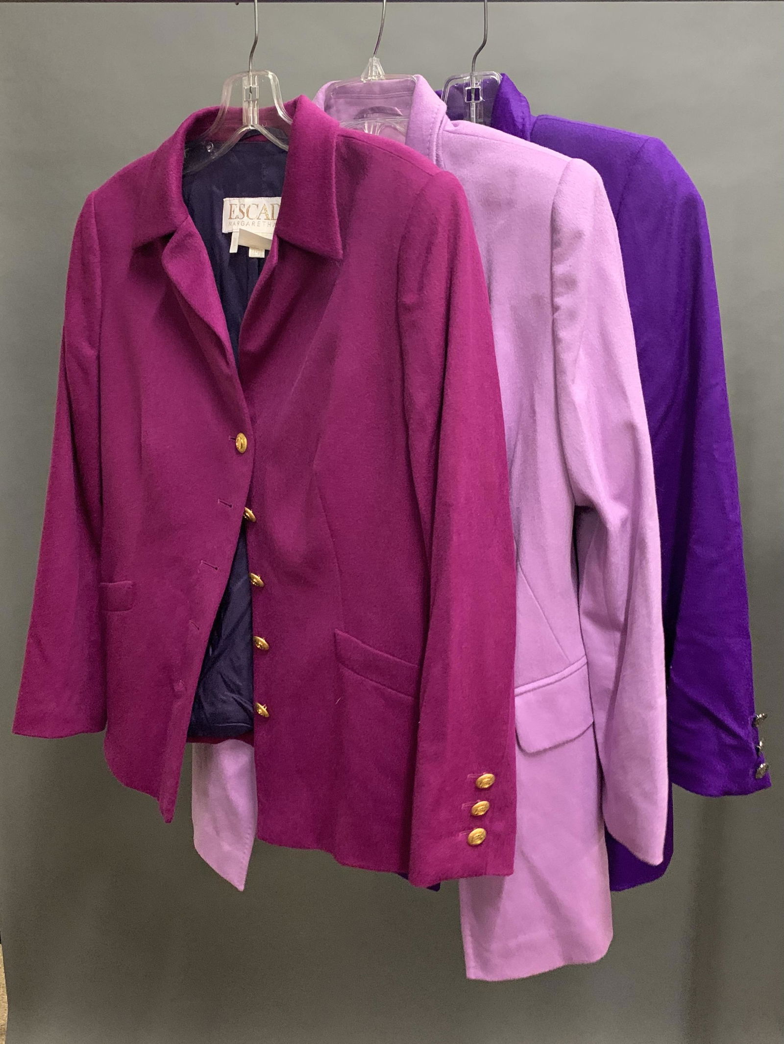 3 Escada Blazers. (1 of 6)