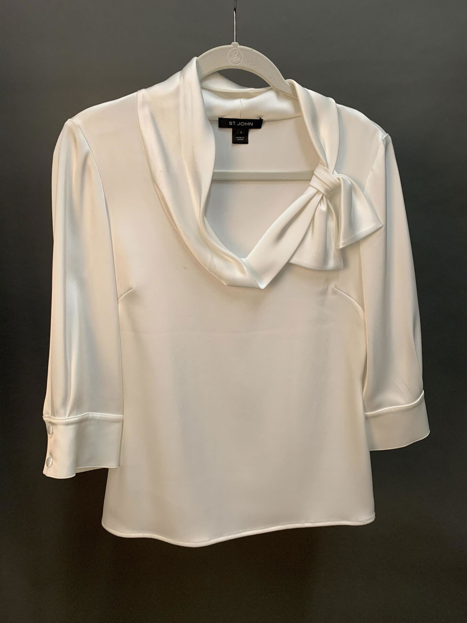 St. John Silk Blouse. (1 of 2)
