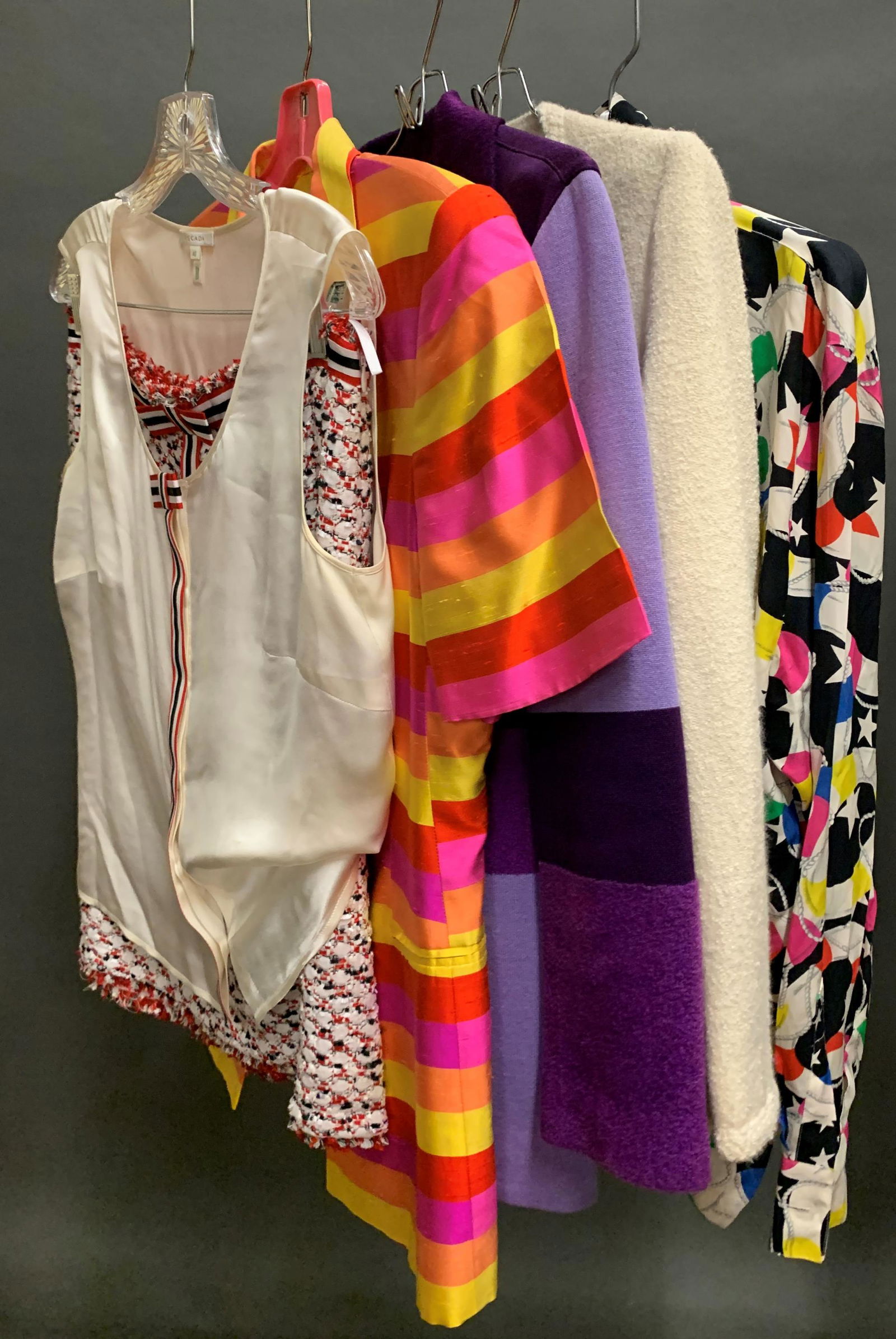 5 Escada Ensembles. (1 of 16)