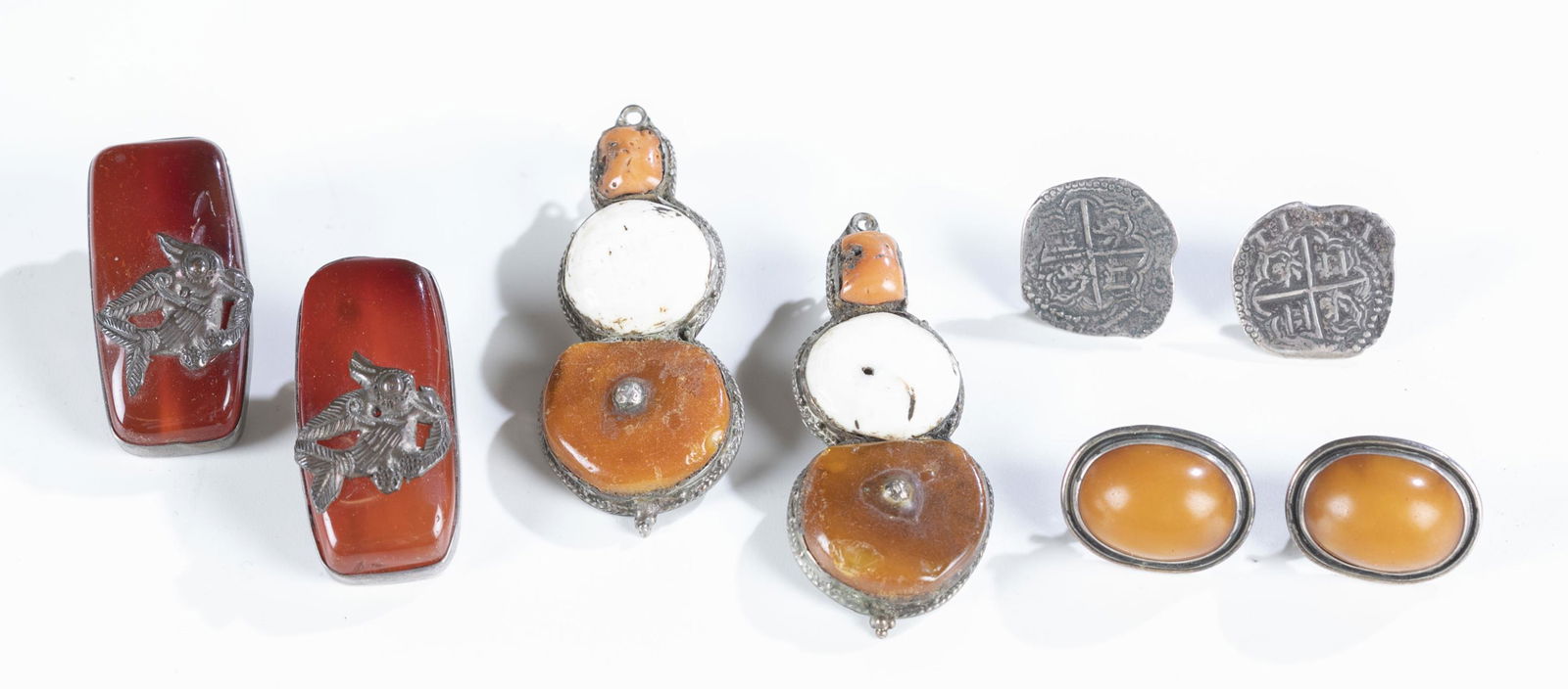 4 Pairs of Earrings. (1 of 10)