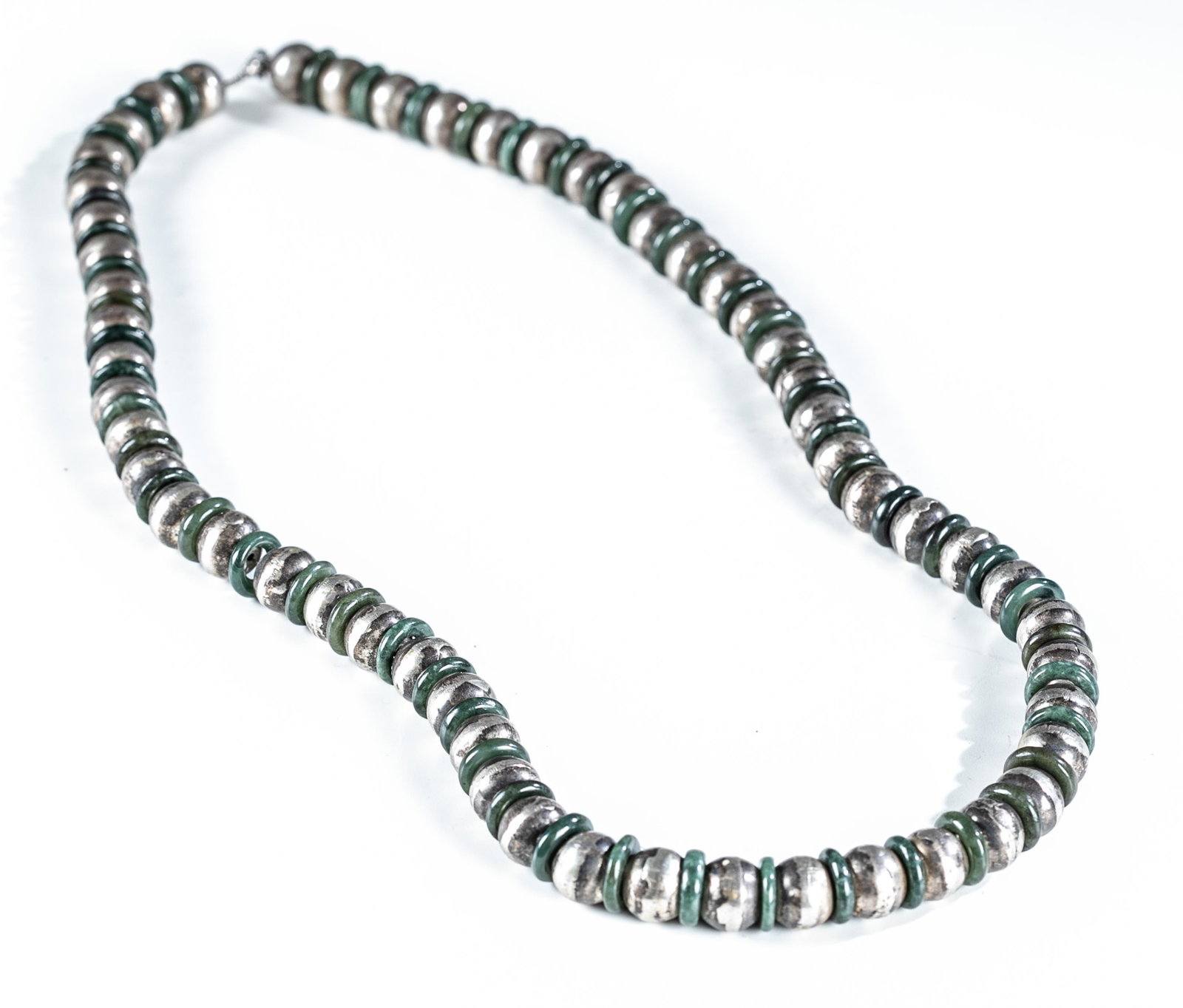 Vintage silver and jade necklace. (1 of 2)