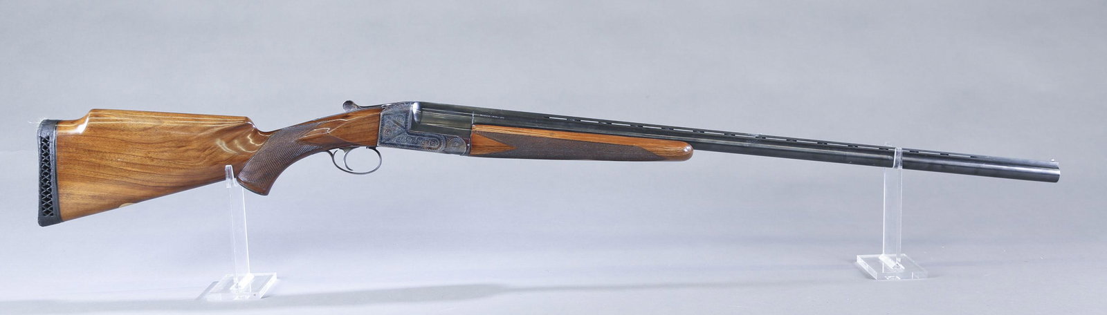 Italian R. Gamba M496 trap shotgun, 12 gauge.: Italian R. Gamba for Mauser Bauer Model 496 single barrel trap shotgun, 12 gauge. 32" barrel with Gardone with two beads sights on raised rail. Italy proof marks. marked "MAUSER=BAUER WARREN= MICH/ MA