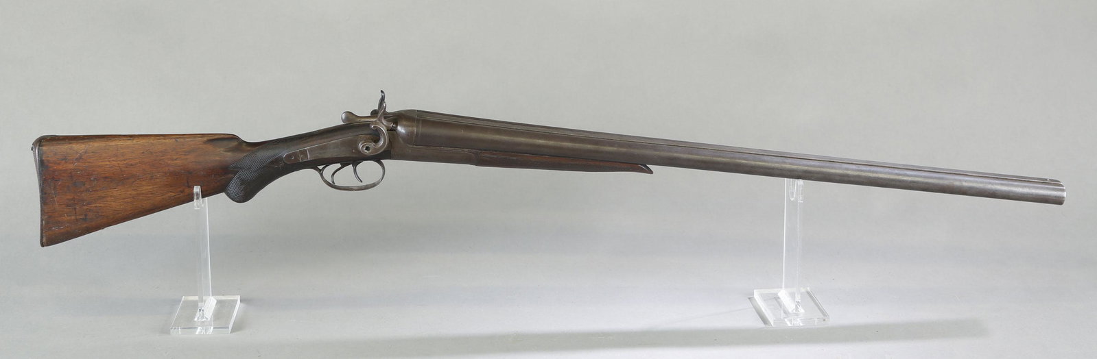 Belgian imported sxs shotgun, 10 gauge.: Janssen Fils & Cie, Belgium imported side by side break action hammer shotgun, 10 gauge. Circa 1895-1937. Imported by Lovell Arms Co. 28" lamented steel barrel with extractors and Liege proof marks, m