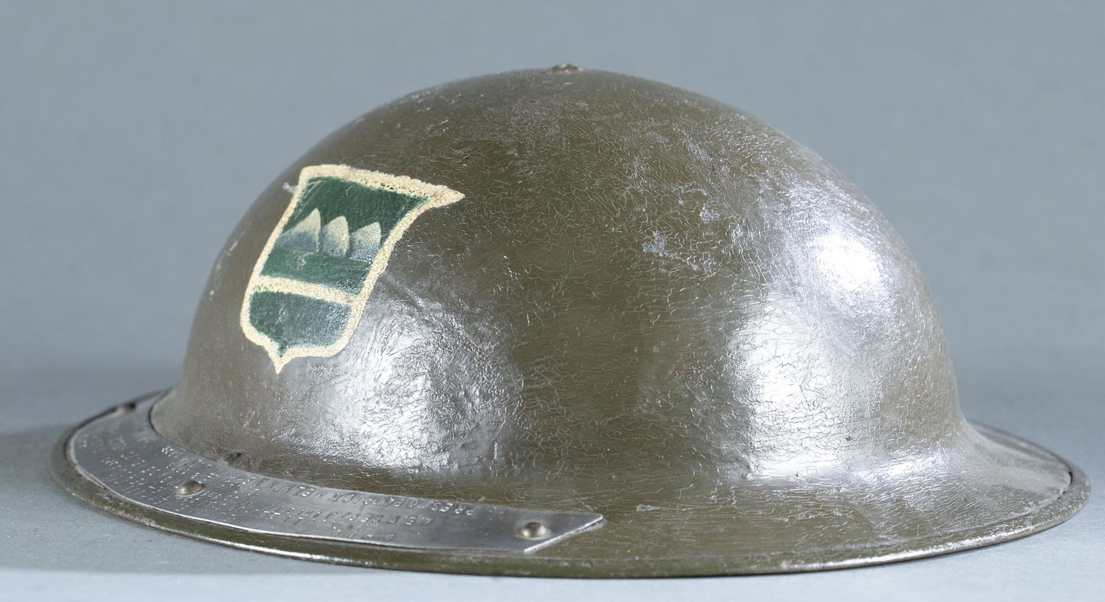 WW1 U.S. A.E.F. attributed Brodie Helmet.: WW1 U.S. American Expeditionary Forces 80th Division M1917 Brodie Helmet. Attributed to Private Melvin E. Merritt. Helmet has Blue Ridge 80th Division insignia and a B in a red shield. Includes attrib