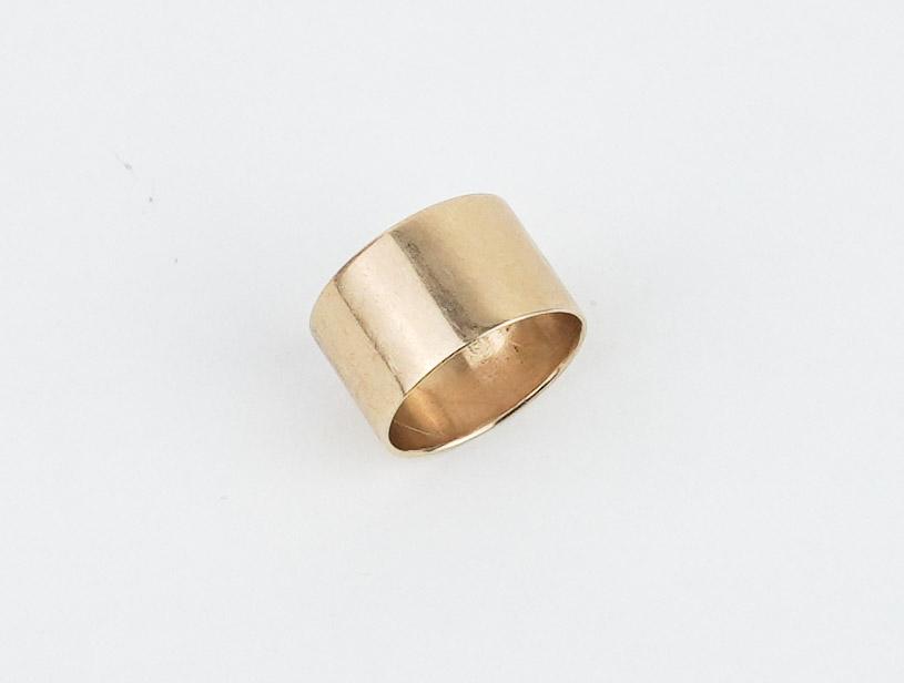 14KYG Tube Style High Polished Ring (1 of 2)