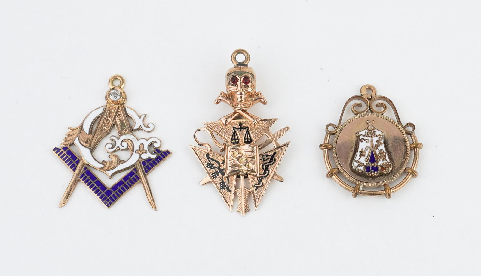 10KYG and Gold Filled Fraternal Medallions (1 of 1)