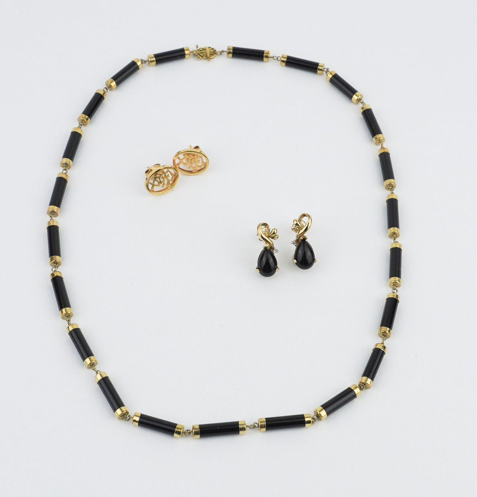 14KYG and Black Onyx Necklace and Earrings (1 of 1)