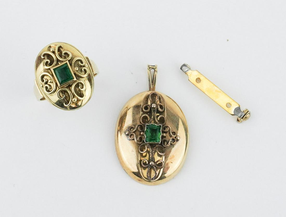 14KYG Synthetic Emerald Ring and Pendant (1 of 1)