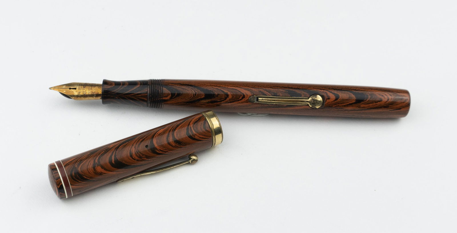 Waterman Ideal Red Ripple #7 Fountain Pen (1 of 2)