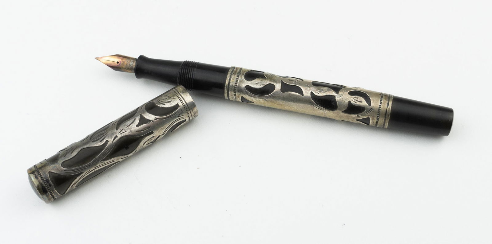 Waterman Sterling Silver Overlay #452 Fountain Pen (1 of 2)