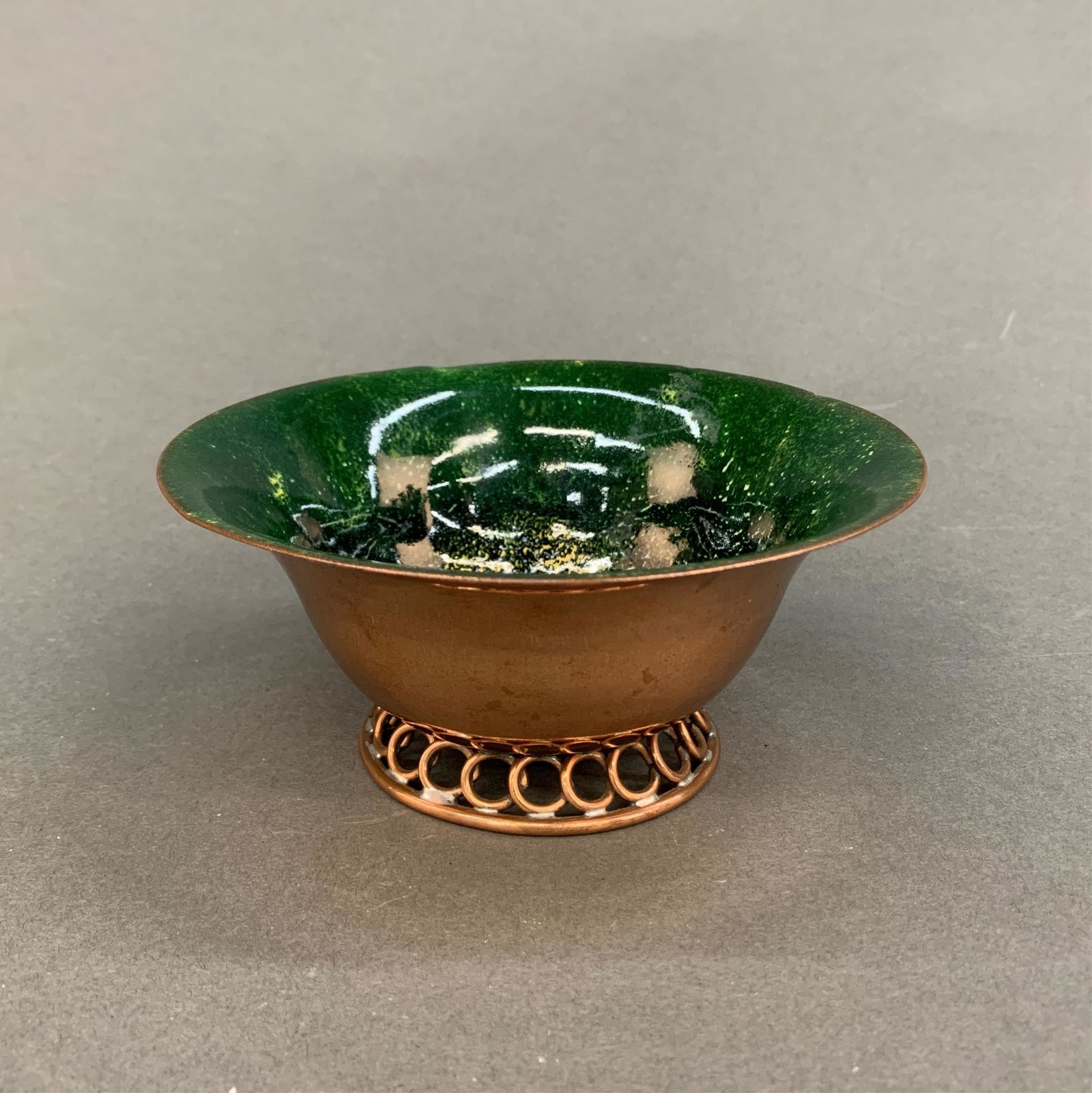 Enamel bowl (1 of 5)