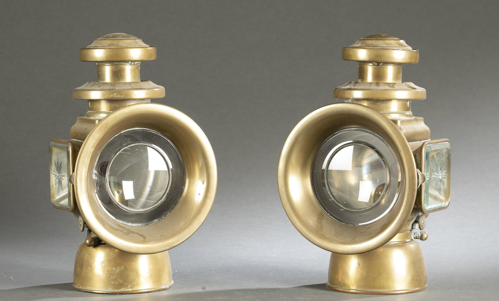 2 Lucas Co. "King of the Road" auto lanterns.: A pair of Jos. Lucas Co., Birmingham "King of the Road" brass kerosene automobile lanterns. 12 3/4" x 7 1/2" x 7 1/4"Provenance: From the Mike & Jean Clinton Family
