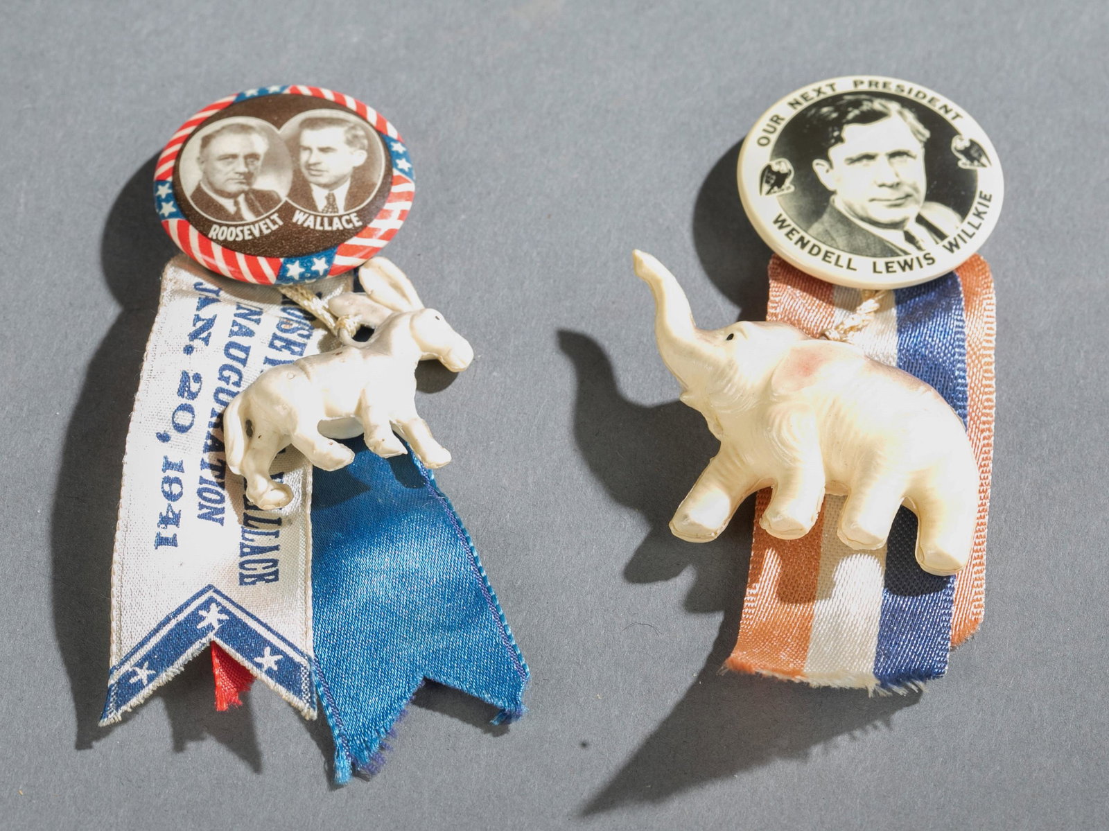 FDR and Willkie Button Pin Ribbon Badges. (1 of 4)