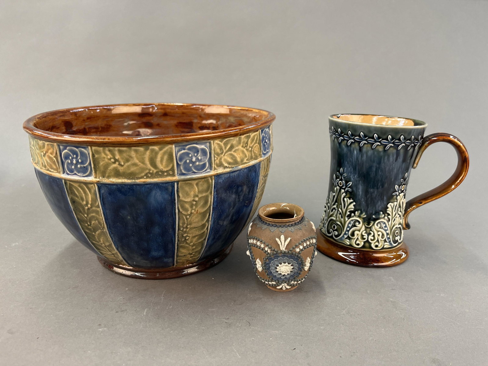 3 Pieces of English pottery. (1 of 11)