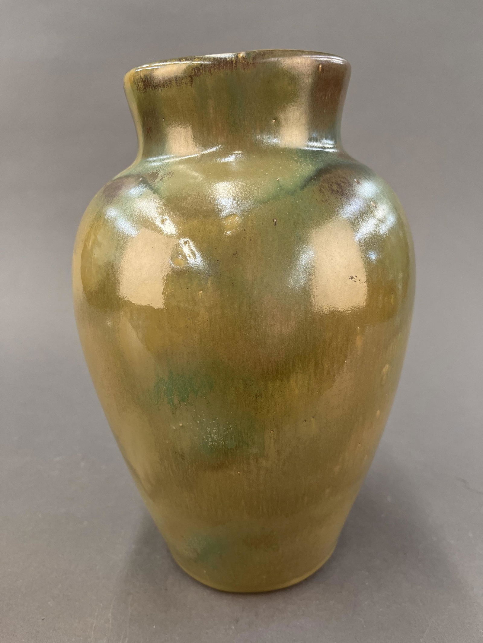 Red Wing Nokomis Vase, c. 1920. (1 of 4)