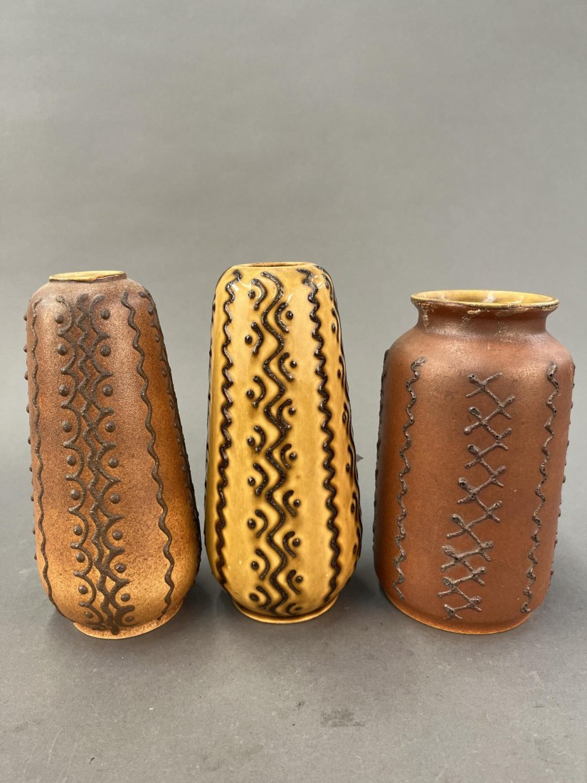 3 Ceramic vases. (1 of 10)