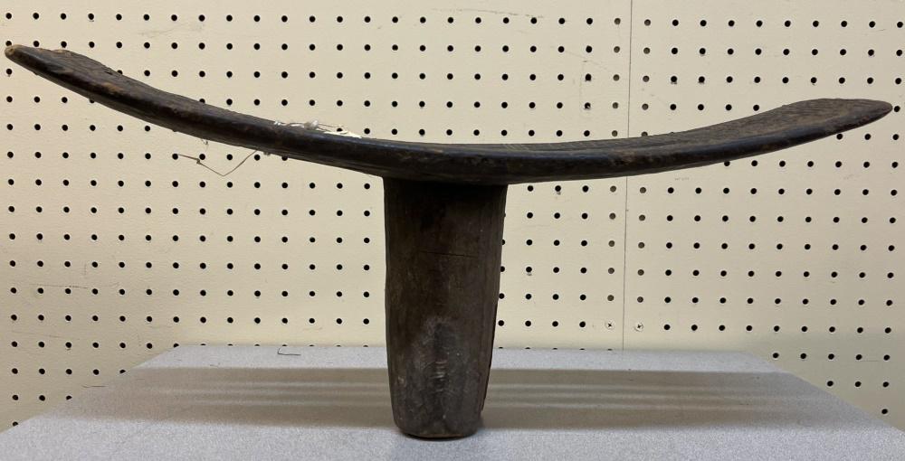 Kuba Style Headrest, DRC. (1 of 4)