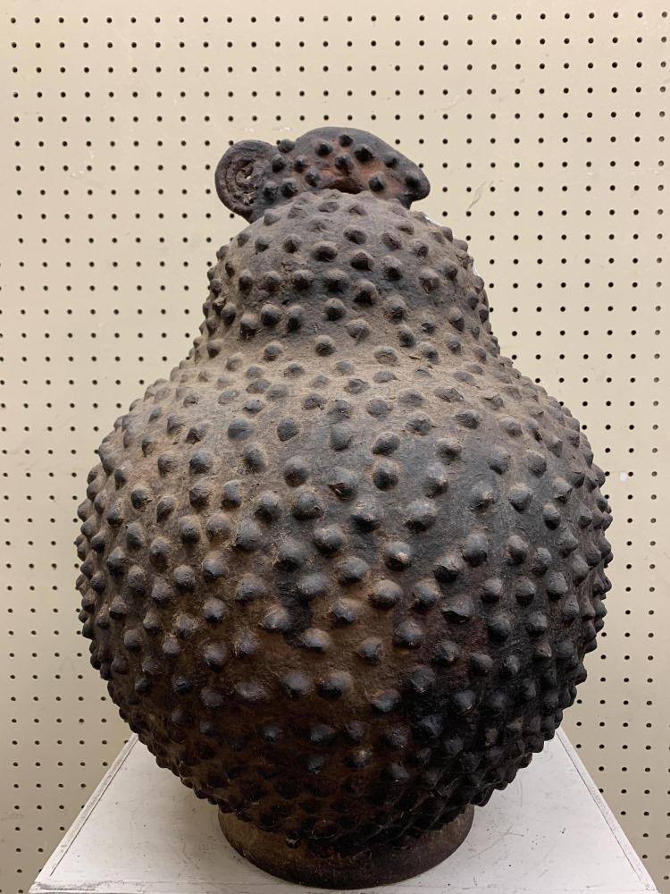 Lobi Style Vessel, Ghana. (1 of 4)