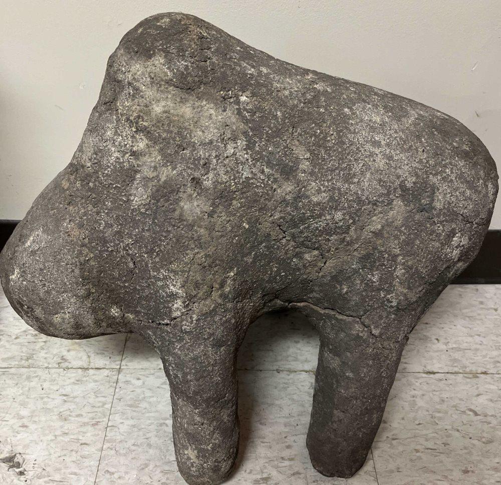 Mali Style Figure. (1 of 4)