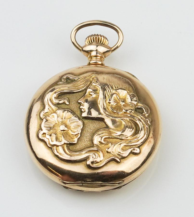 Repousse Case Waltham 15 Jewel Small Pocketwatch (1 of 3)