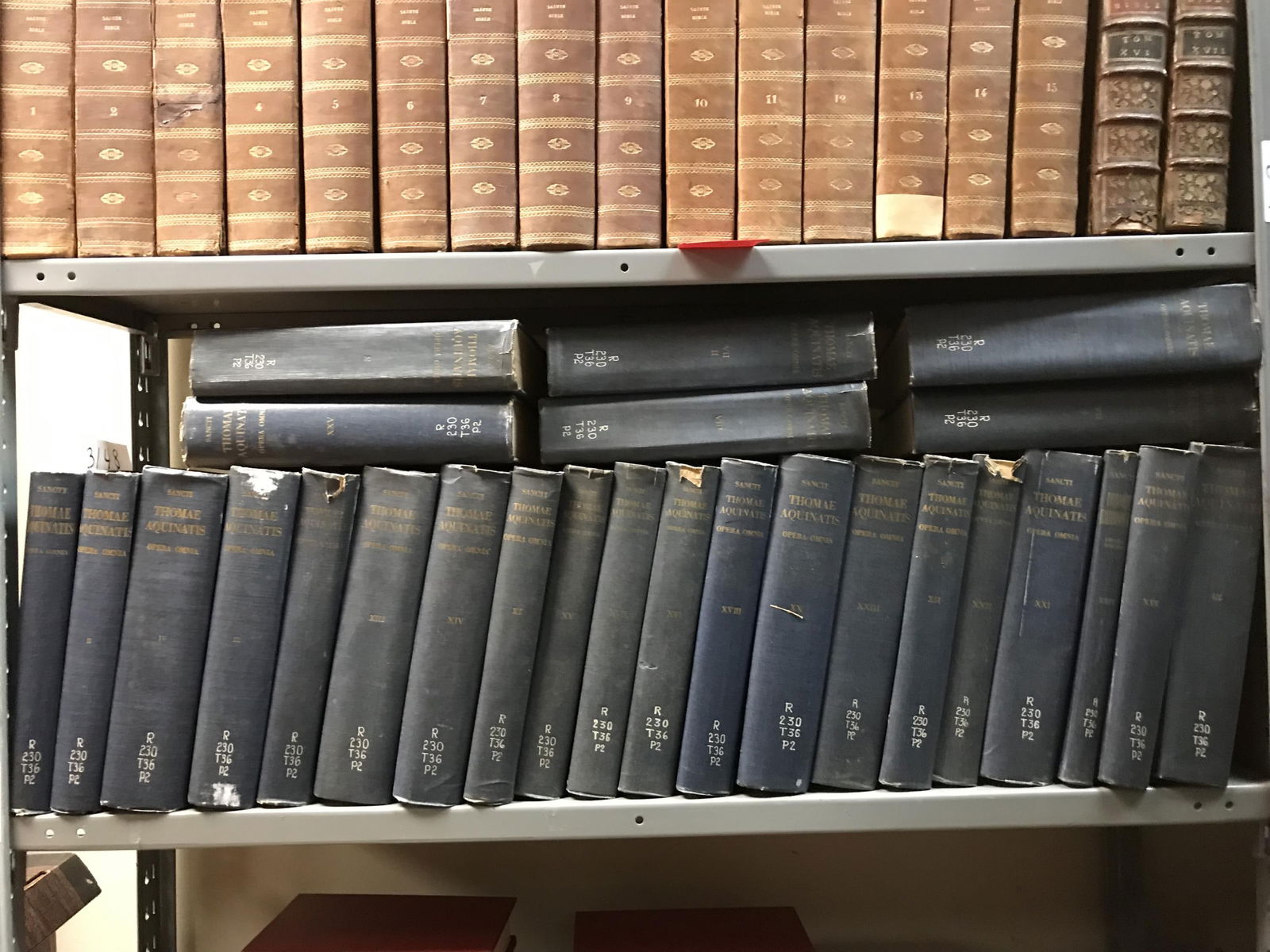 26 Vols Sancti Thomae Aquinatis (1 of 3)