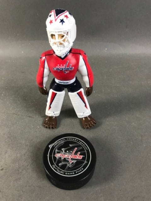 Braden Holtby Bobblehead and Autographed Puck (1 of 5)