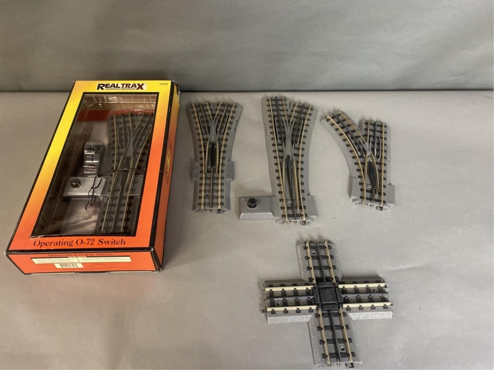 MTH. RealTrax switches and crossover (1 of 16)